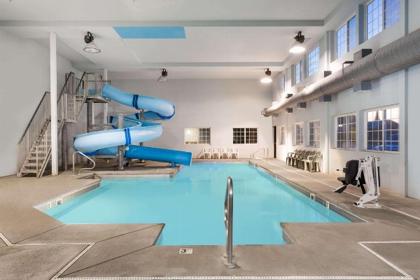 Days Inn by Wyndham West Yellowstone image 4