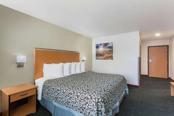 Days Inn by Wyndham West Yellowstone image 6